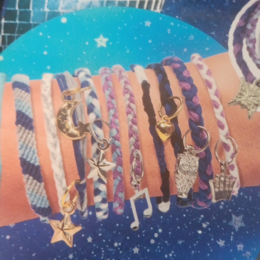 DIY Friendship Bracelets (New) - Picture 4 of 4